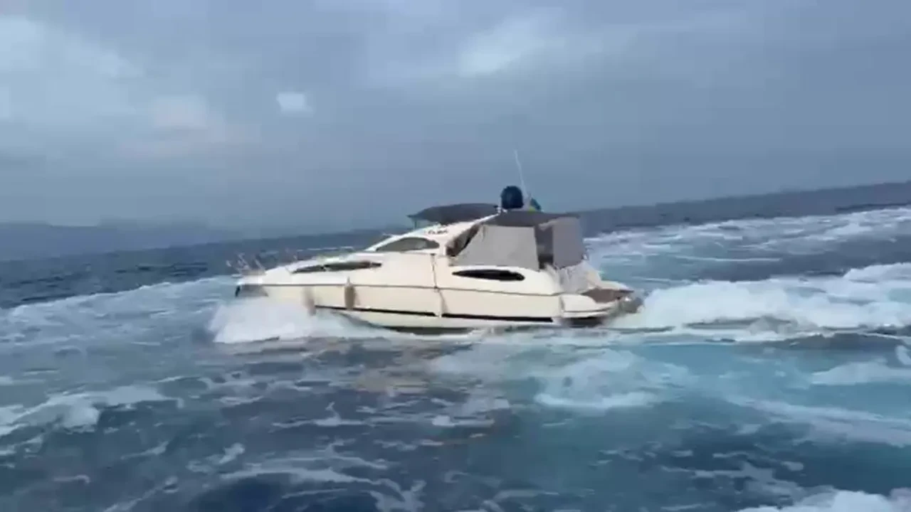 Lüks yatla göçmen kaçırma girişi engellendi!