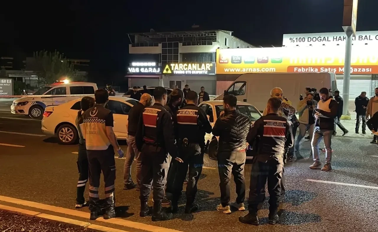 Mustafa Emlik kimdir?