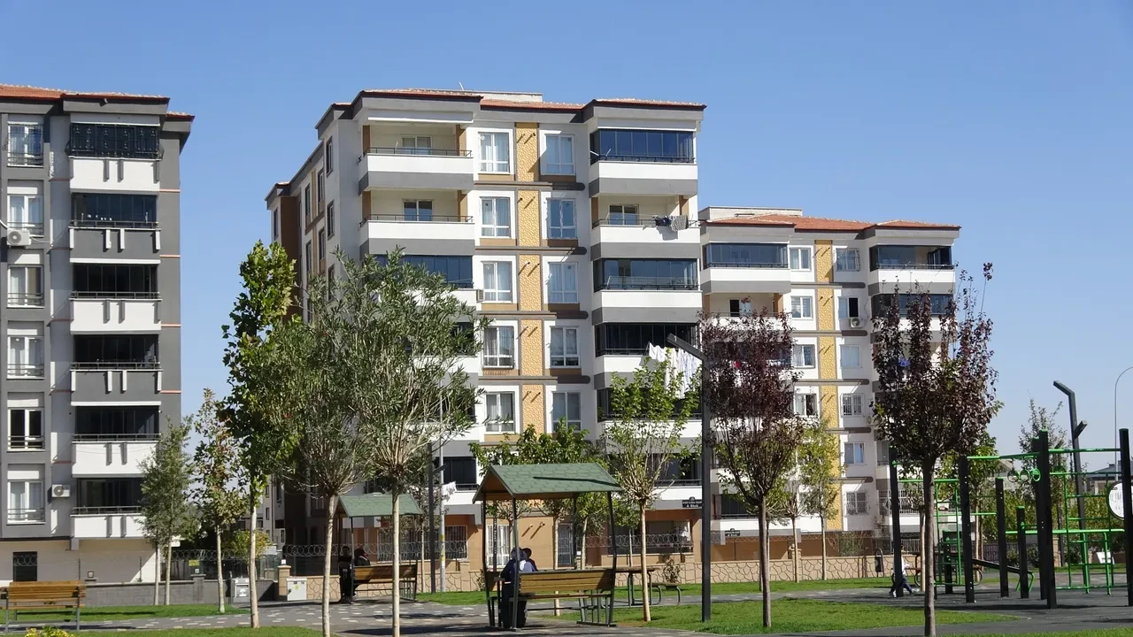 Suriyelilerin gidişiyle boş ev sayısı arttı ama kira fiyatları yüzde 50 fırladı!