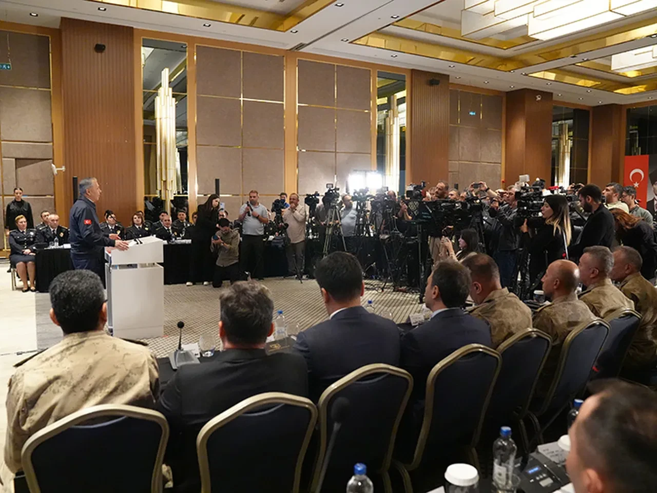 Yerlikaya'dan polise 'düşman' diyen DEM Partili isme sert tepki! 