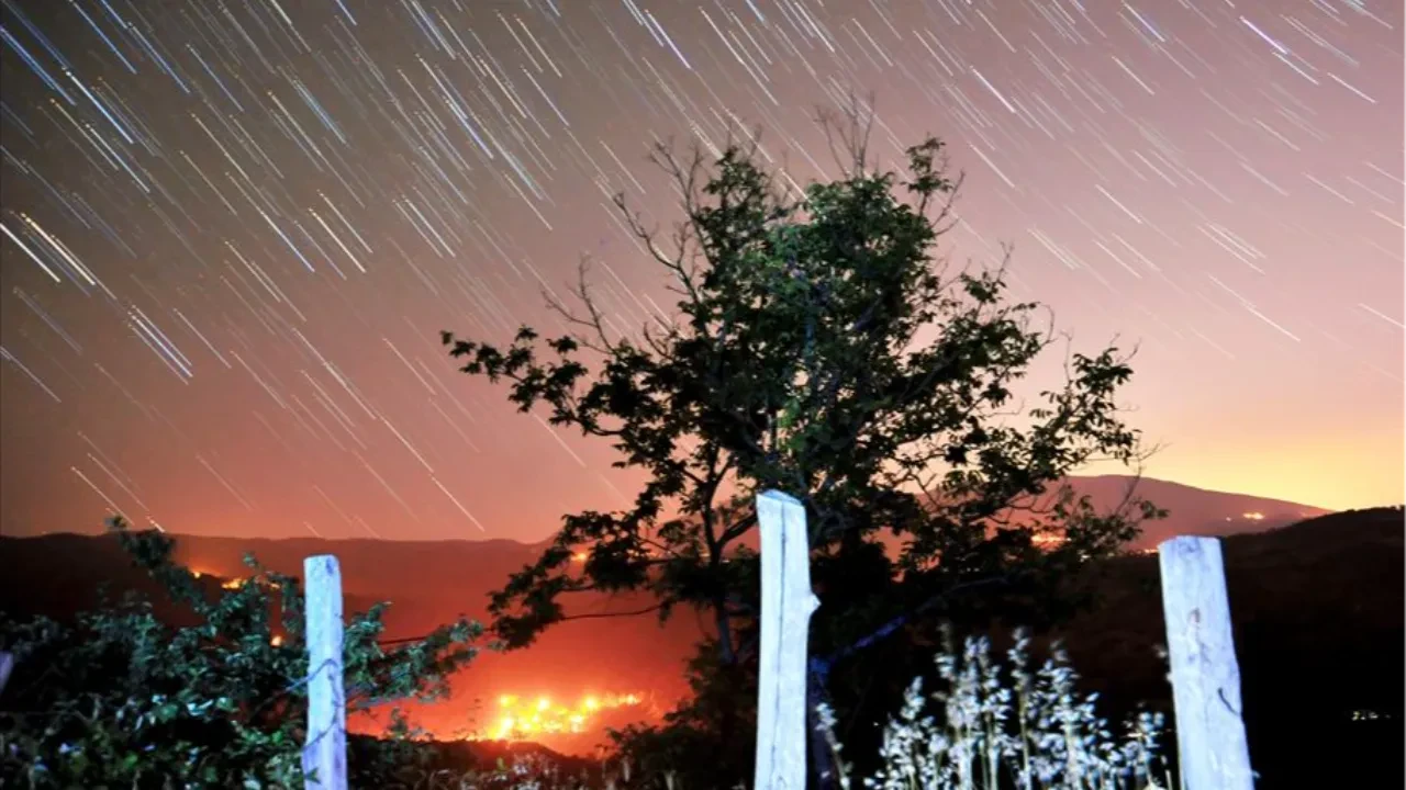 21 Ekim meteor yağmuru saat kaçta 2025? İstanbul, İzmir, Ankara, Bursa, Antalya'da meteor yağmuru nerede izlenir?