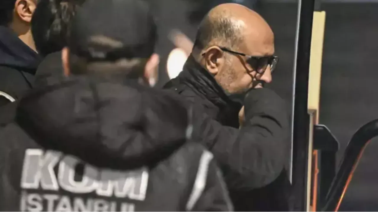 Aziz İhsan Aktaş'tan Ekrem İmamoğlu'na rüşvet iddiası! CHP'li belediyelere para akıtmış 
