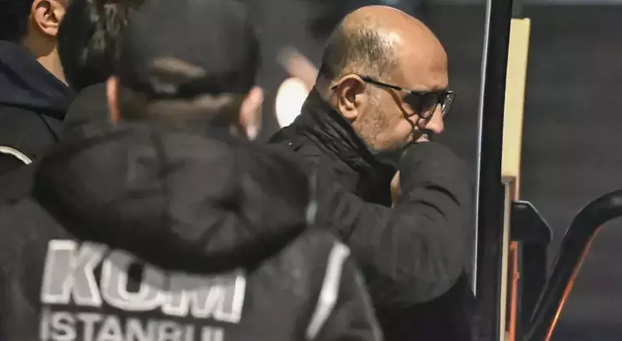 Aziz İhsan Aktaş'tan Ekrem İmamoğlu'na rüşvet iddiası! CHP'li belediyelere para akıtmış 