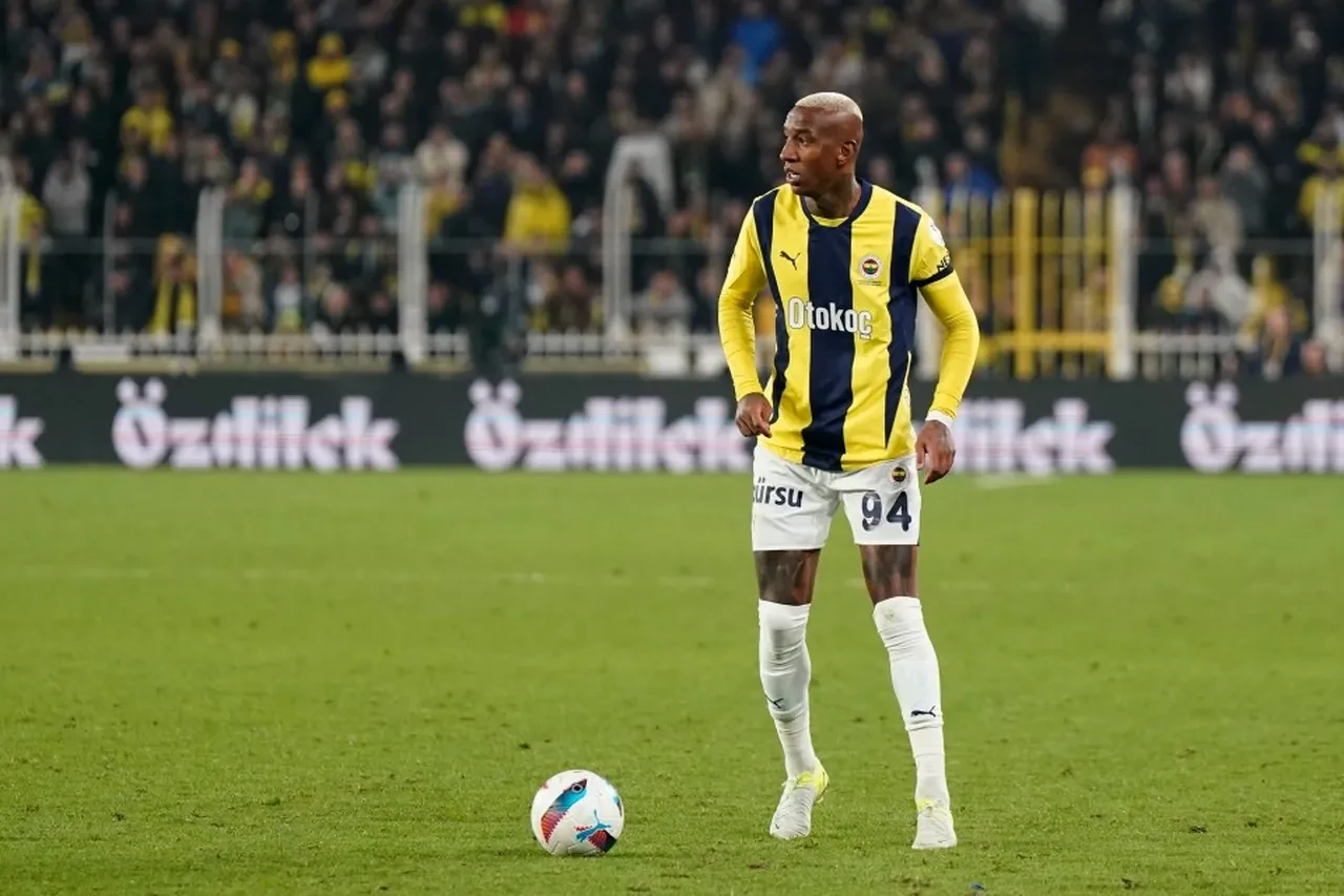 Fenerbahçe'nin Brezilyalısı ayrılmak için gün sayıyor! Ülkesine dönmek istiyor
