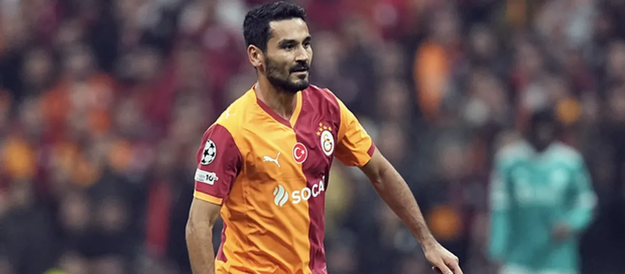 Galatasaray'dan kötü haber! Okan Buruk açıkladı: '2 haftası var'