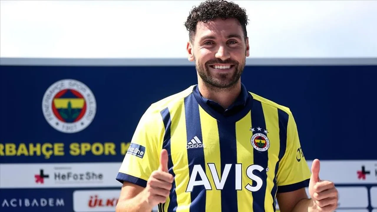 Hem Galatasaray hem de Fenerbahçe'de oynamıştı! 31 yaşında kulüp arıyor