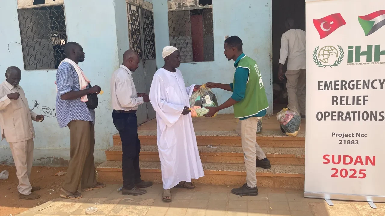 İHH, Sudan’da 4 buçuk milyondan fazla kişiye yardım ulaştırdı