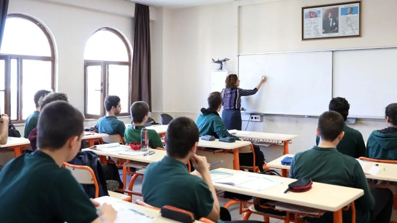 MEB duyurdu! Okul kayıtlarında yeni dönem: Adres değişikliğine geçit yok