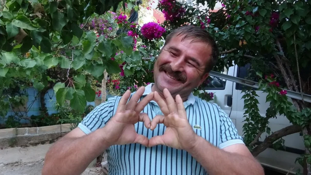 Tüm dünya onu izledi! Sempatik apron görevlisi ilk kez konuştu!