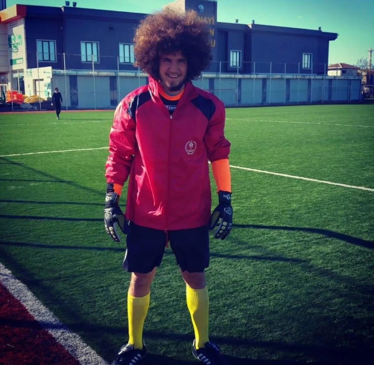 Türk futbolunun acı kaybı! Genç kaleci antrenmanda yere yığıldı