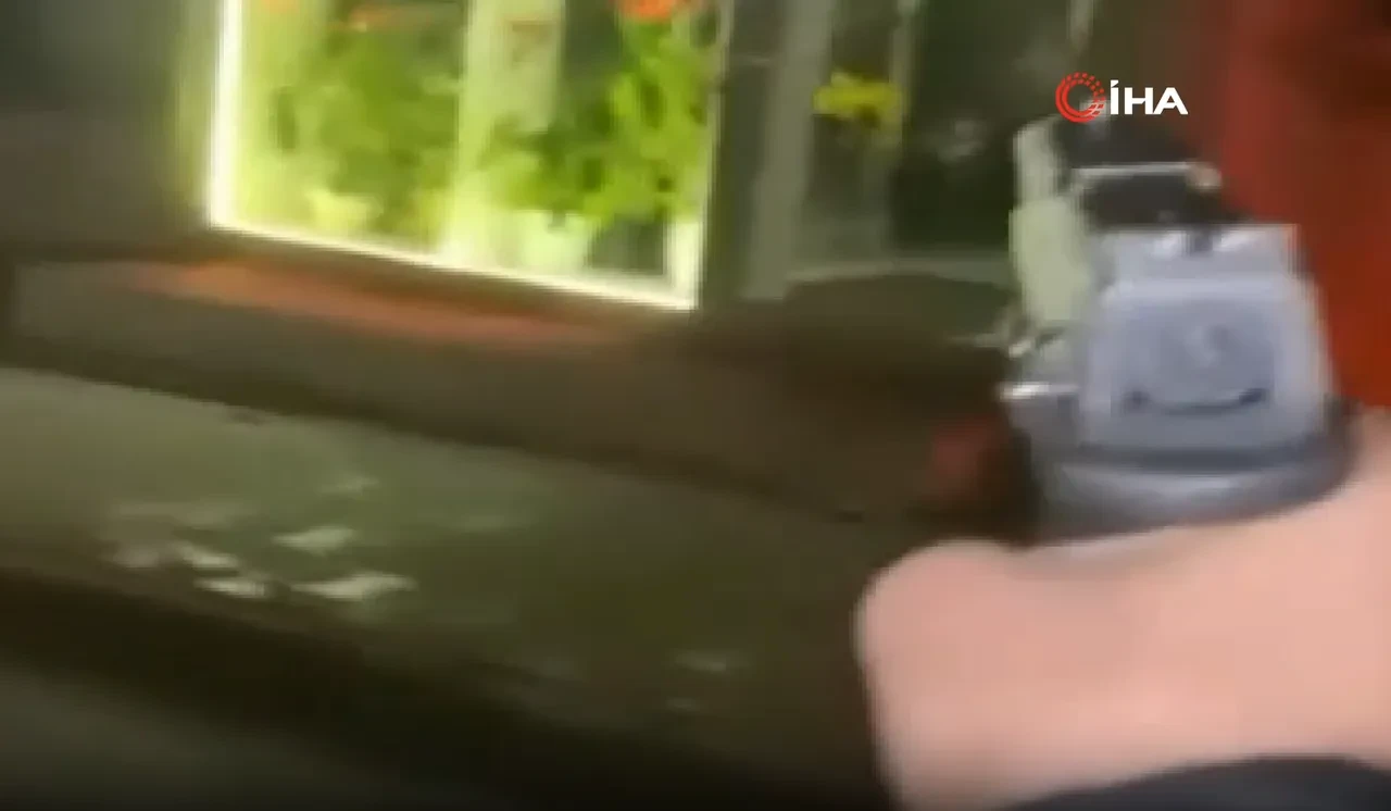 Yunanistan'dan yönetilen çeteye büyük operasyon! 71 kişi enselendi