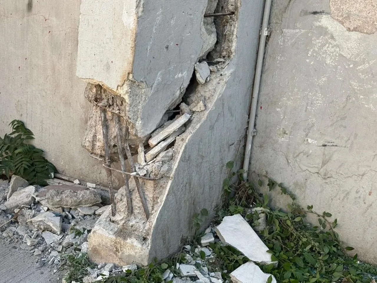 Cenaze töreninden dönüyorlardı! 3'ü polis 7 kişi yaralandı