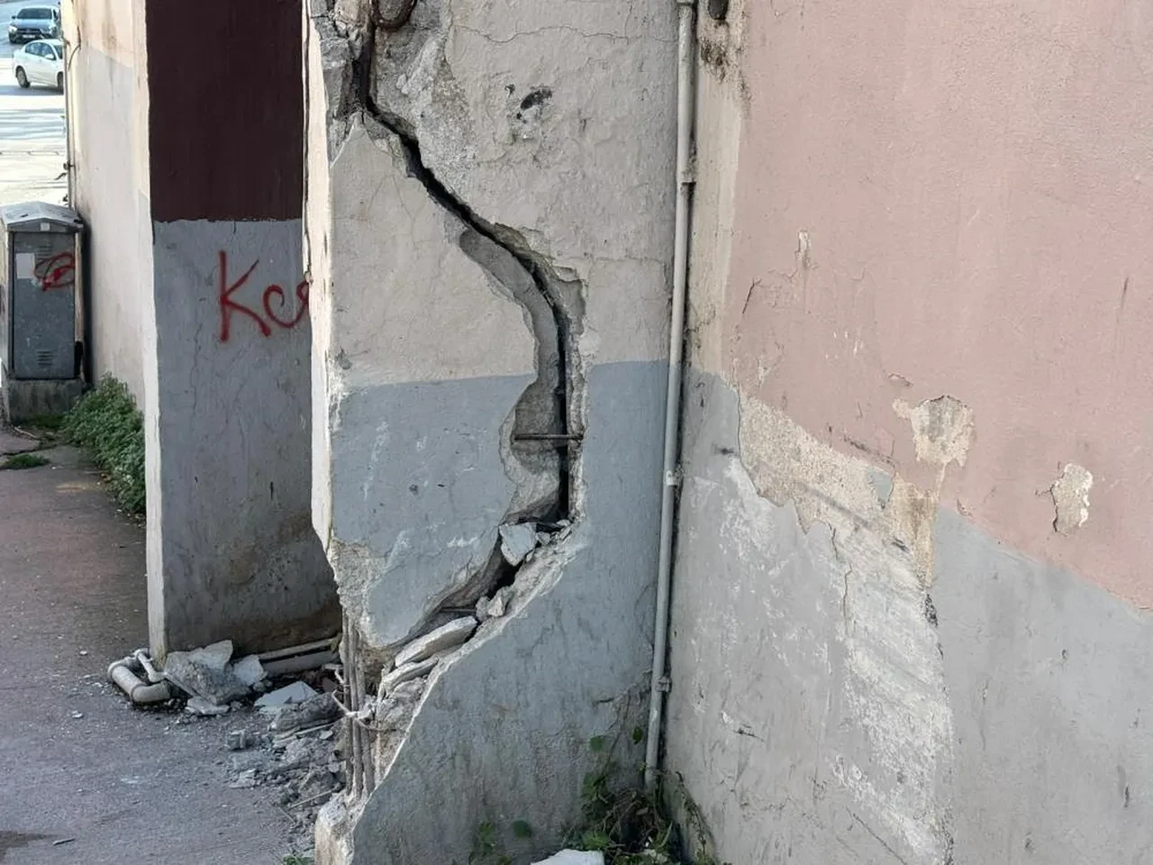 Cenaze töreninden dönüyorlardı! 3'ü polis 7 kişi yaralandı