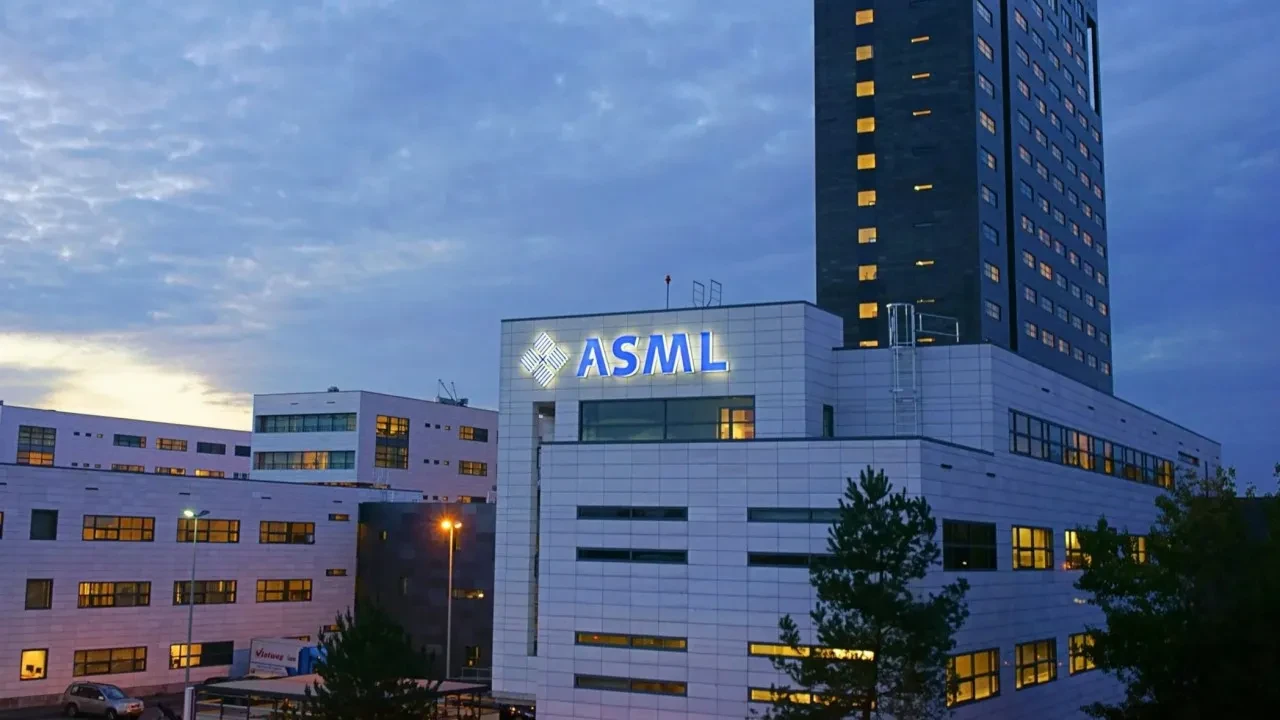 Çinliler dünyanın en pahalı makinasını söktü: Bozulunca olanlar oldu