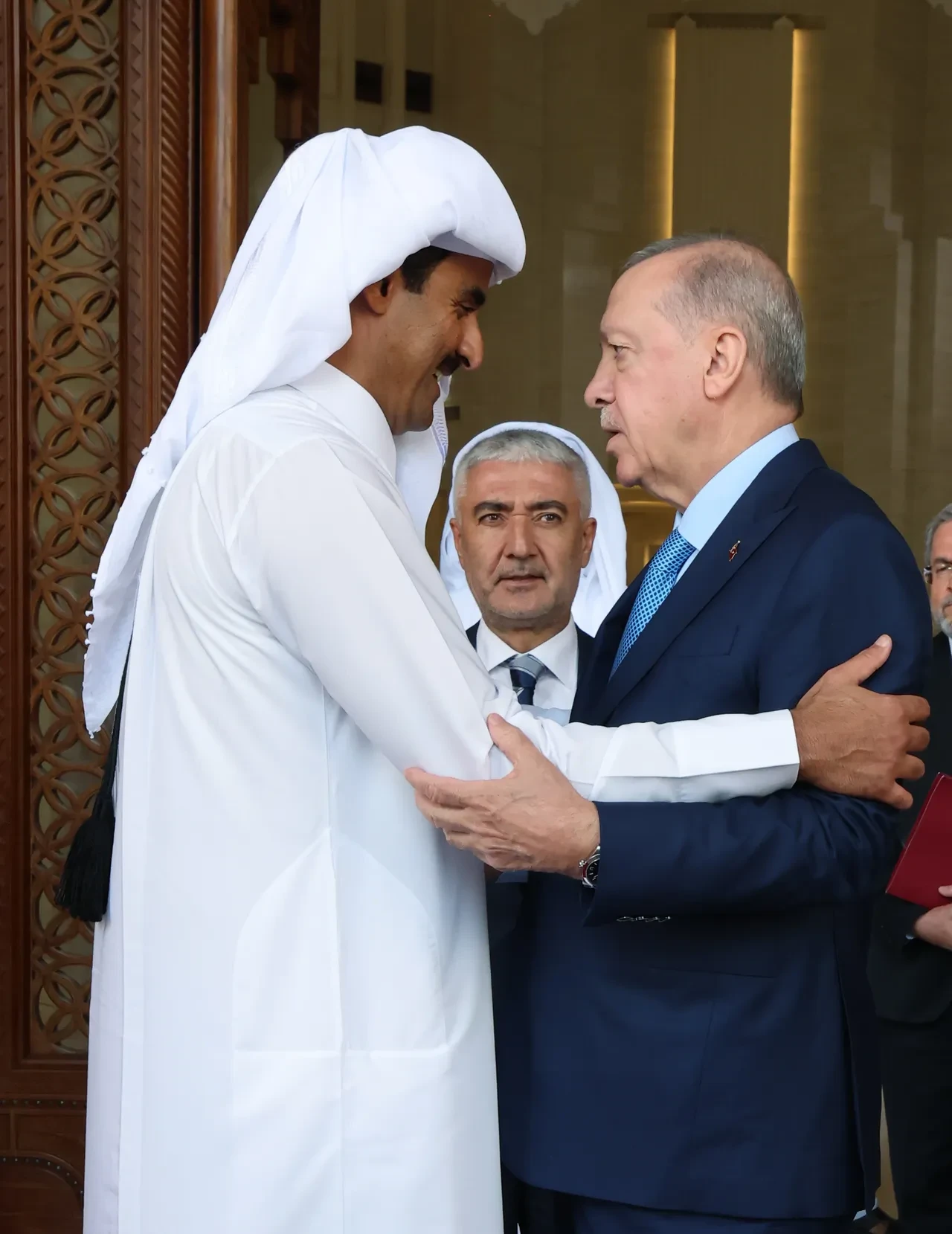 Cumhurbaşkanı Erdoğan'dan Katar'da kritik temas! Şeyh Temim El-Sani ile görüştü