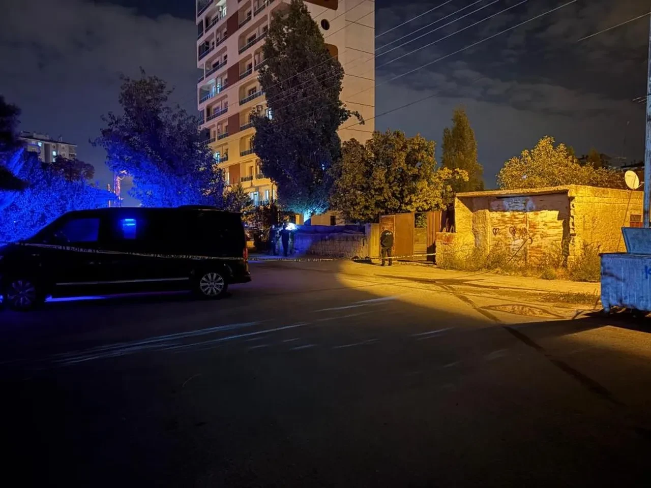 Dayı ile yeğen arasında bıçaklı kavga! Kanlar içinde kaldı