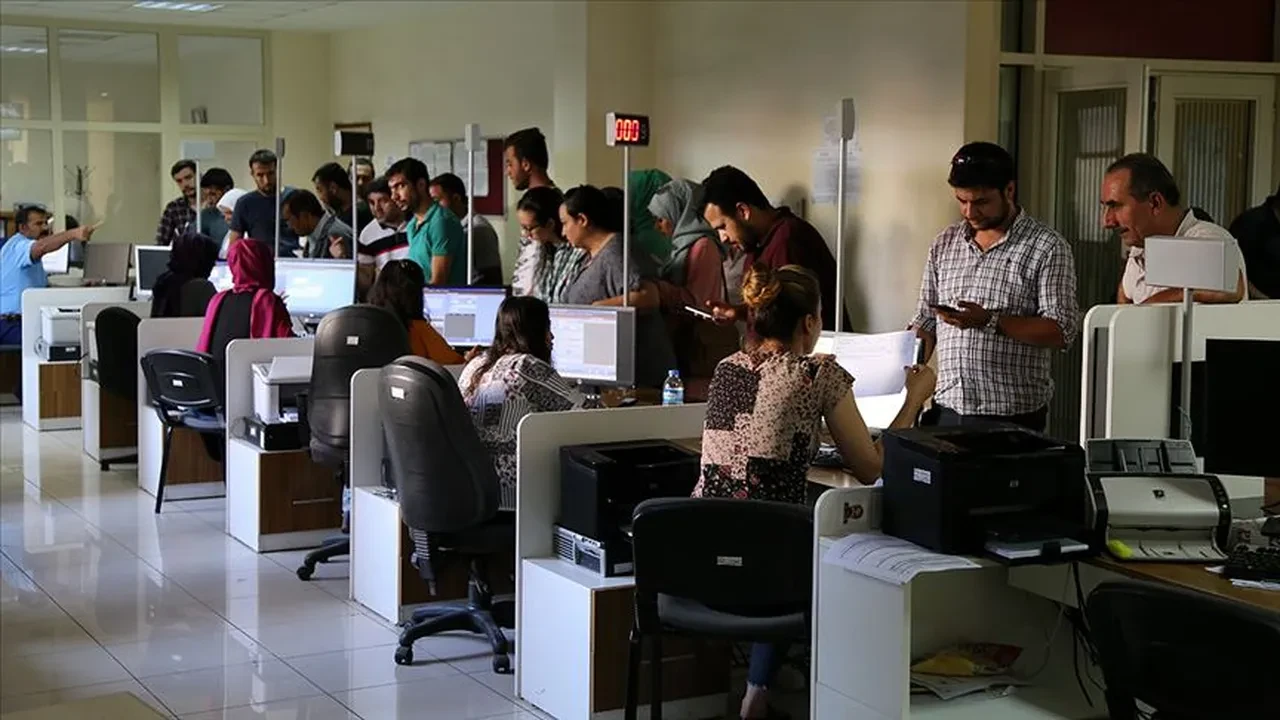 Eski tip ehliyetlerin yenilenmesi için son 10 gün! 7423 liranızdan olmayın