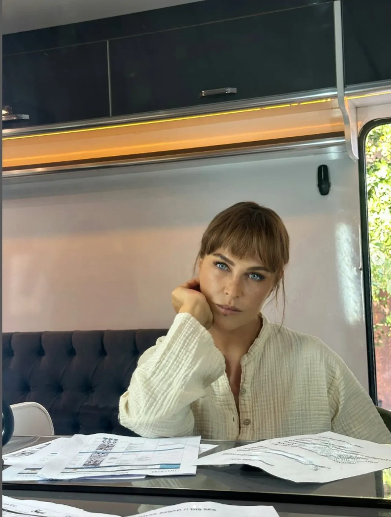 Hülya Avşar'dan yeni proje! İmajına beğeni yağdı