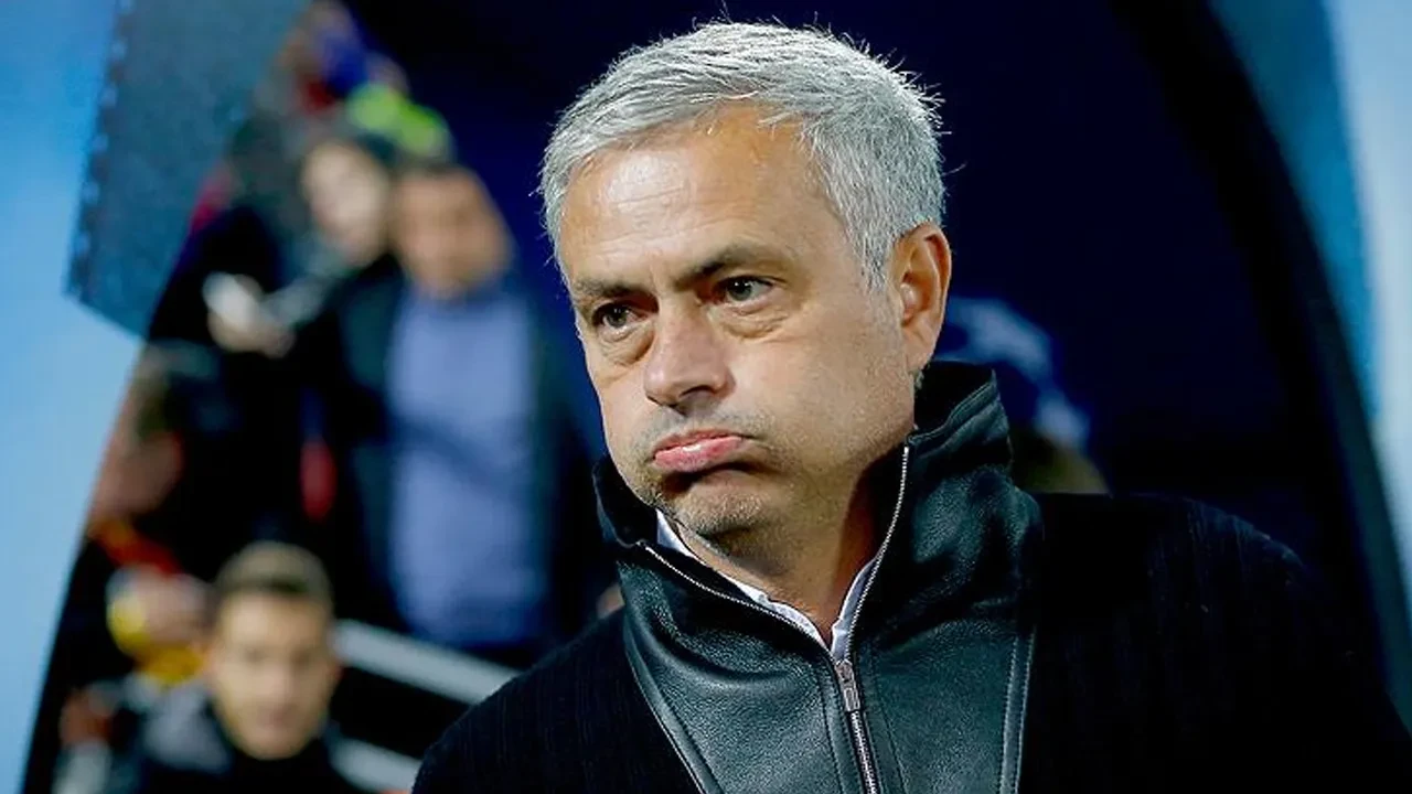 Joe Mourinho'yu yıkan an! Resmen başından aşağı kaynar sular döküldü