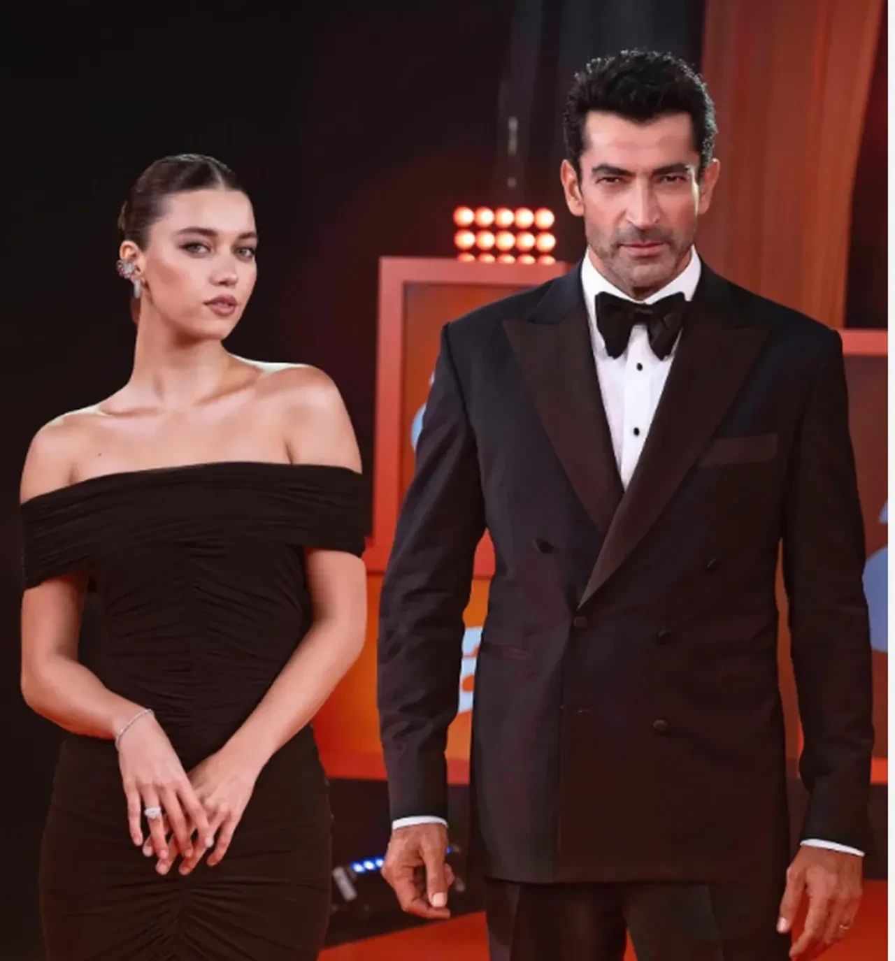 Kenan İmirzalıoğlu, Afra Saraçoğlu ile arasındaki yaş farkını eleştirenlere sert çıktı 
