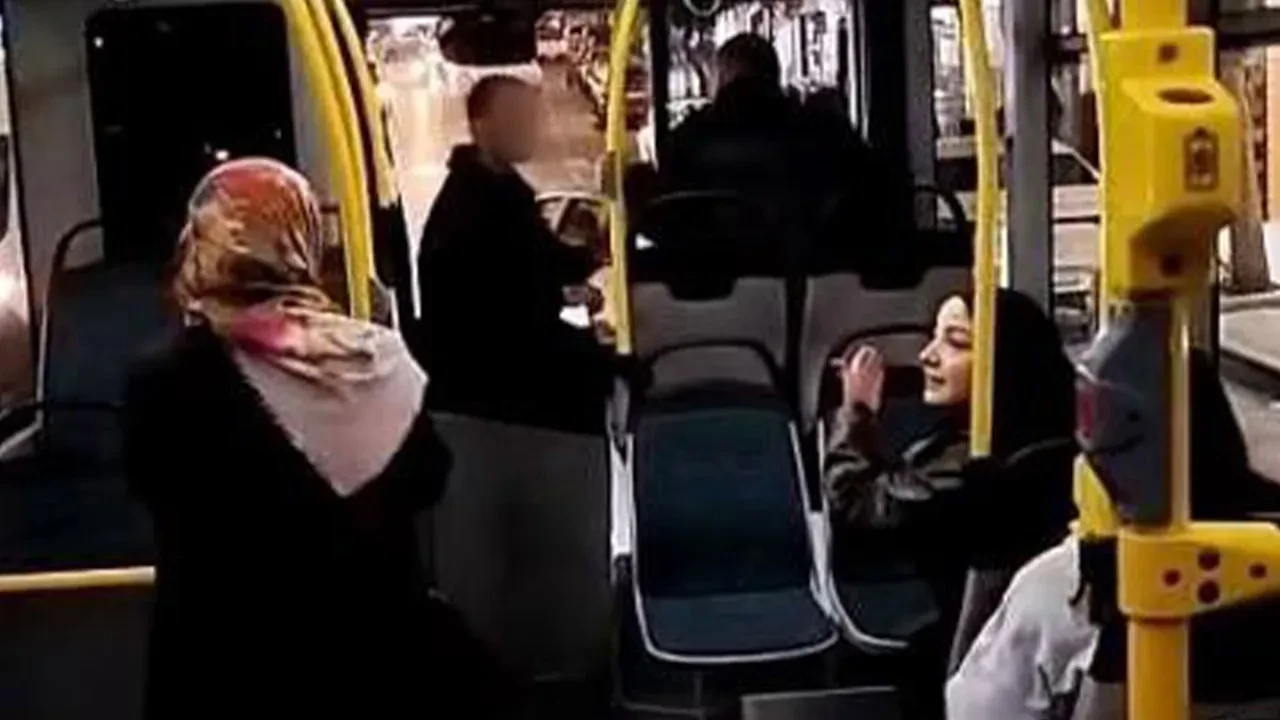 Şehit babasına skandal hareket: 'Dilenci' diye hakaret edip, darbetmeye kalktı! Tepki çeken anlar kamerada