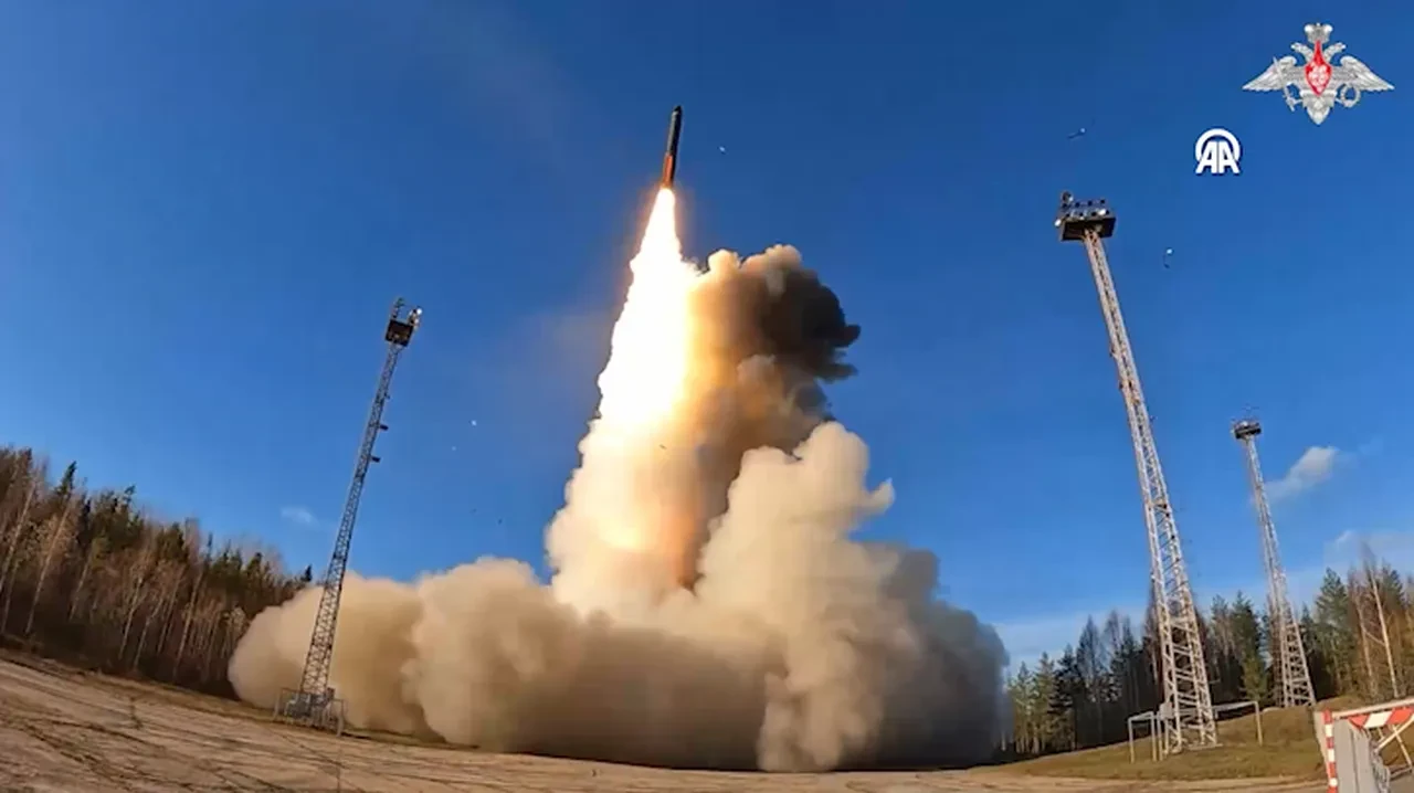 Trump-Putin görüşmesi krizi baş göstermişken Rusya'dan nükleer silahlı tatbikat