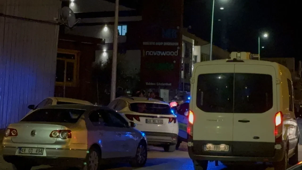 Uyuşturucu operasyonunda çatışma! Polise ateş açtılar: Vatandaşlar büyük panik yaşadı