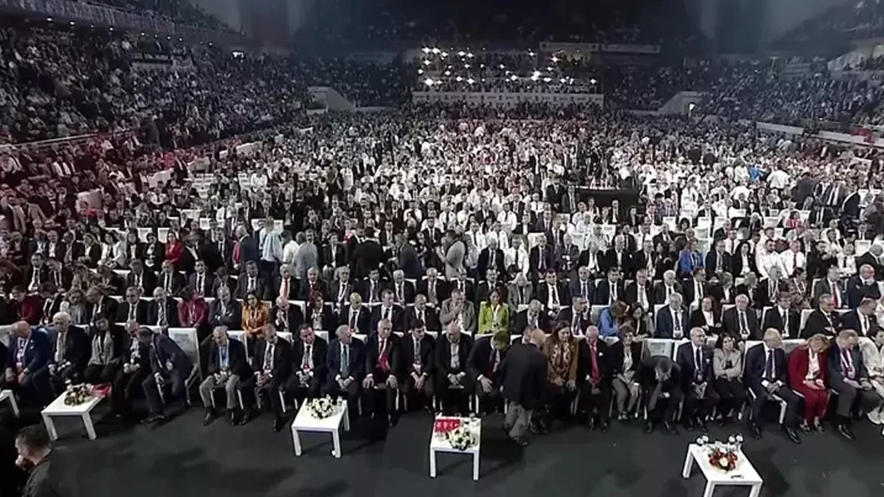 CHP'de kurultay tarihi belli oldu