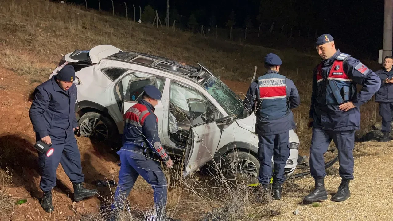 Çocuk sürücü kaza yaptı, otomobil hurdaya döndü: Ölü ve yaralılar var