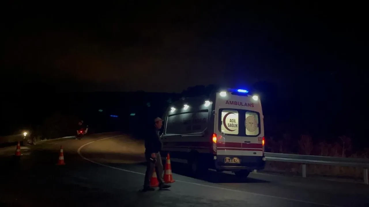 Çocuk sürücü kaza yaptı, otomobil hurdaya döndü: Ölü ve yaralılar var