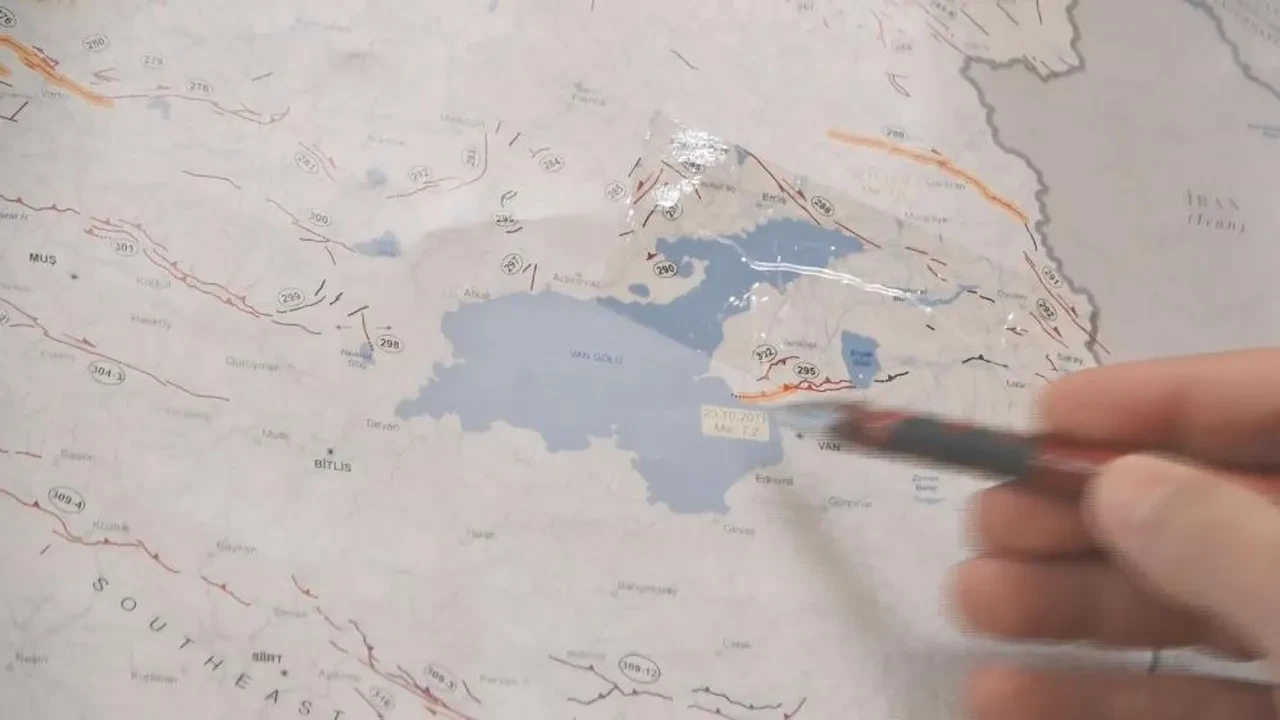 Deprem uzmanı o bölgeyi uyardı! '30 yılda bir büyük deprem oluyor!'