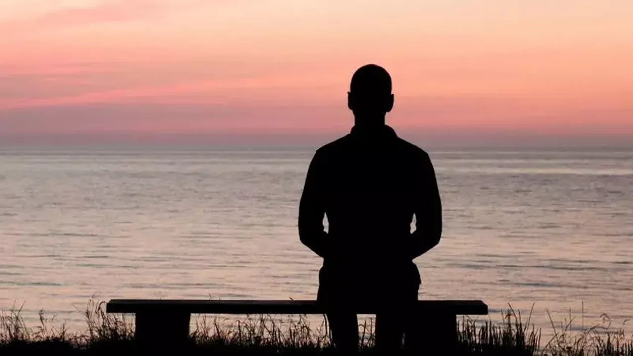 Etrafınızda birçok insan olmasına rağmen neden yalnız kalıyorsunuz? İşte en acı gerçek