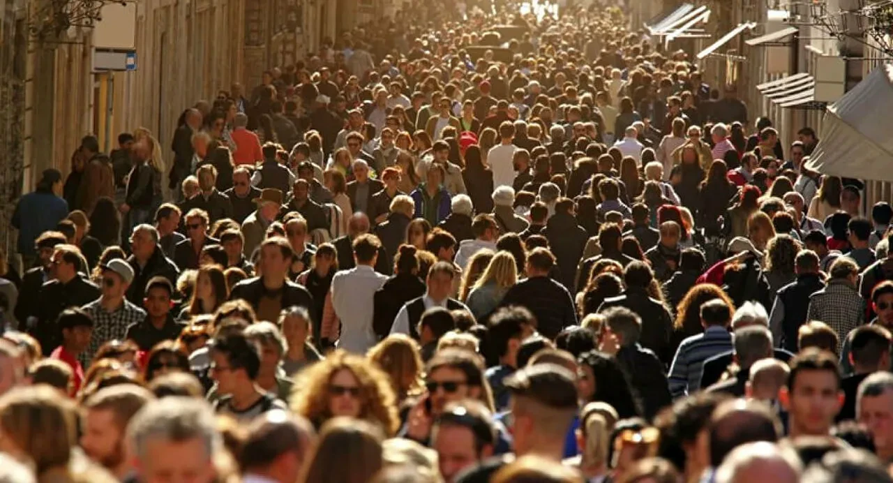 Etrafınızda birçok insan olmasına rağmen neden yalnız kalıyorsunuz? İşte en acı gerçek