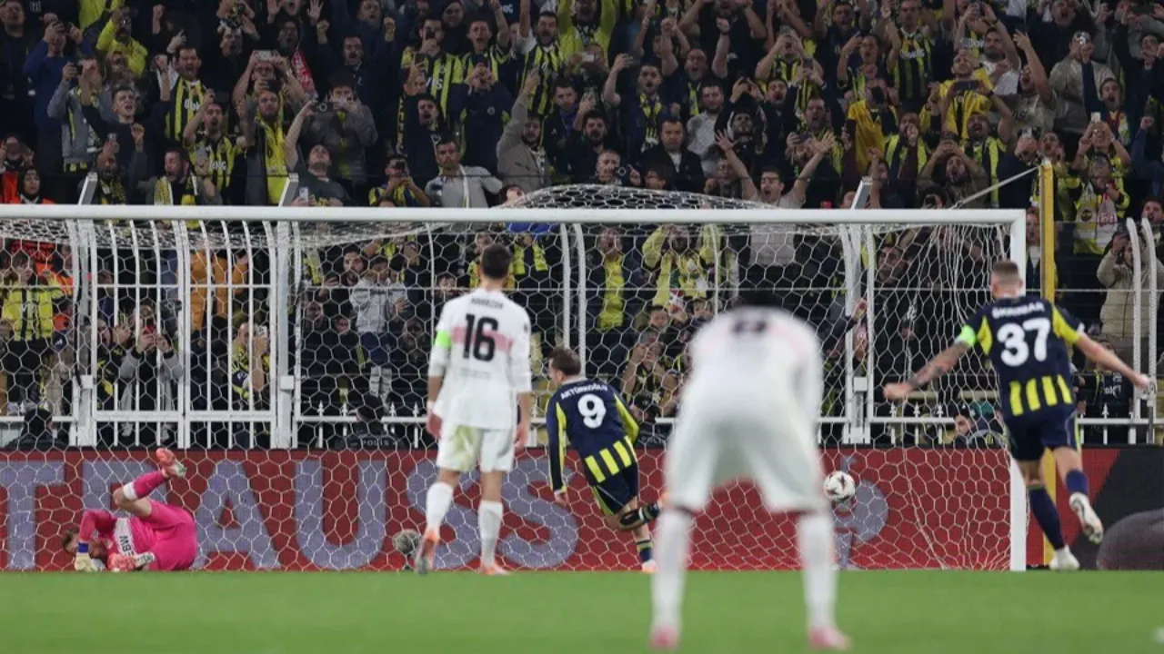 Fenerbahçe Stuttgart maç sonucu kaç kaç? Üst üste 2. Zafer