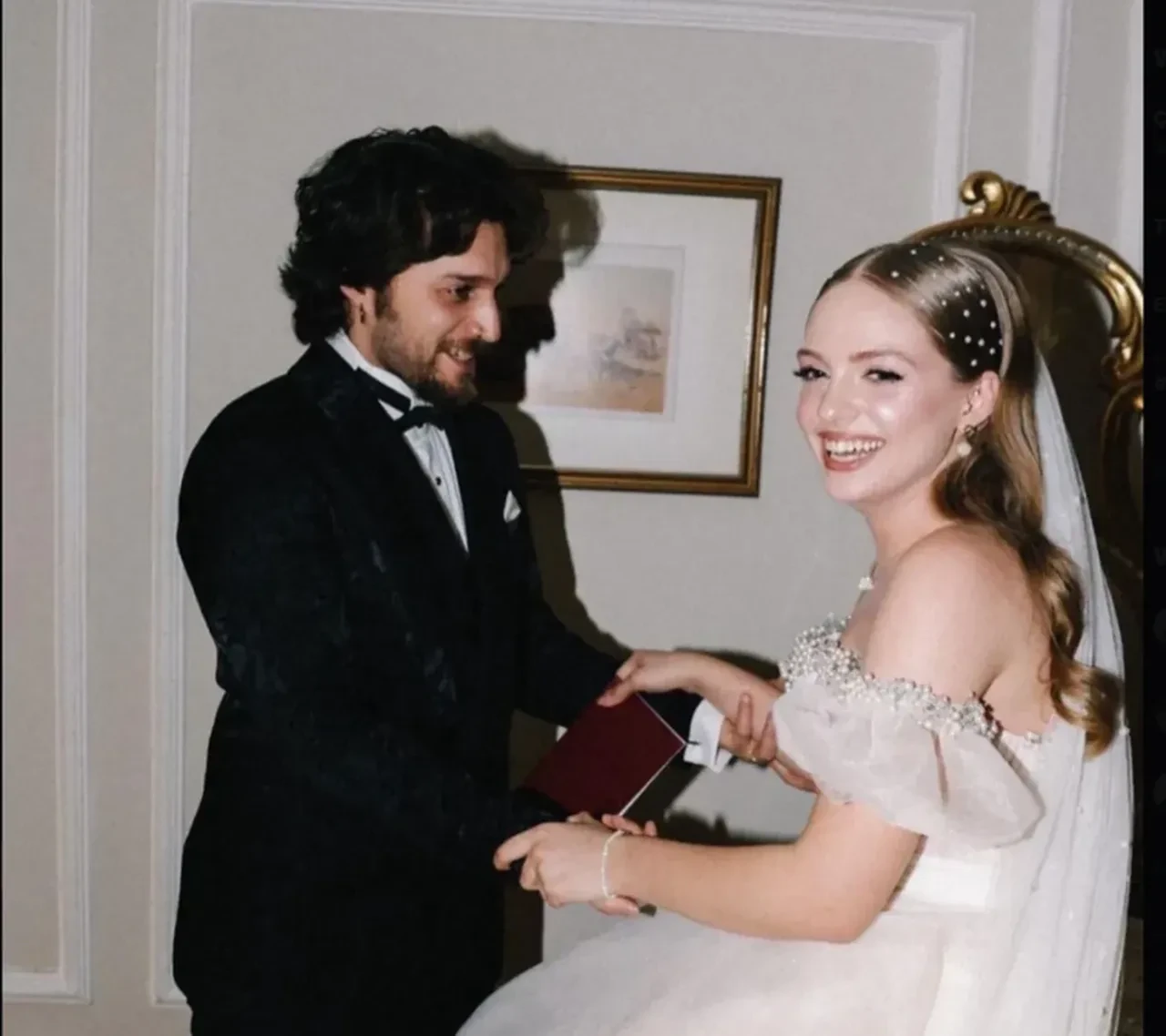 Geçtiğimiz hafta boşanan Ufuk Beydemir'den İpek Filiz Yazıcı'ya gönderme: Yengeyi özlediysen