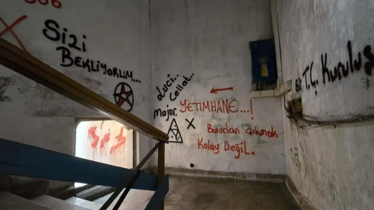 Korku evi mühürlendi! Geriye kan donduran duvar yazıları kaldı