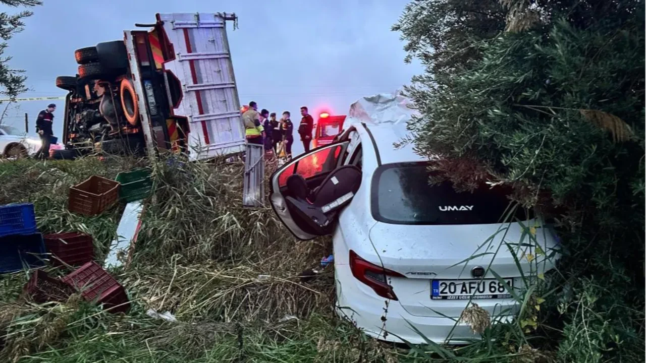 Manisa'da kontrolden çıkan kamyonet dehşet saçtı: Ölü ve yaralılar var!