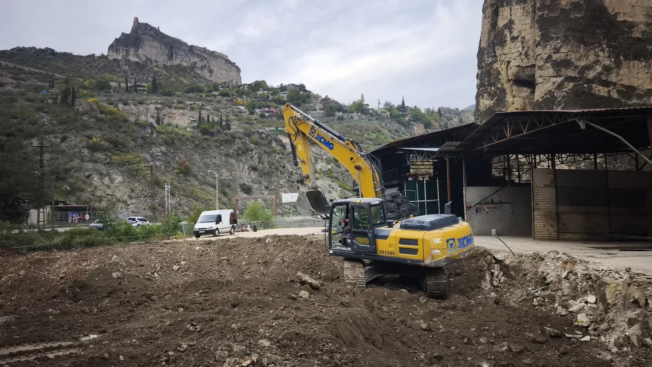 Üç ton altın umudu ile kazdılar! Sonuç karşısında şaşıp kaldılar