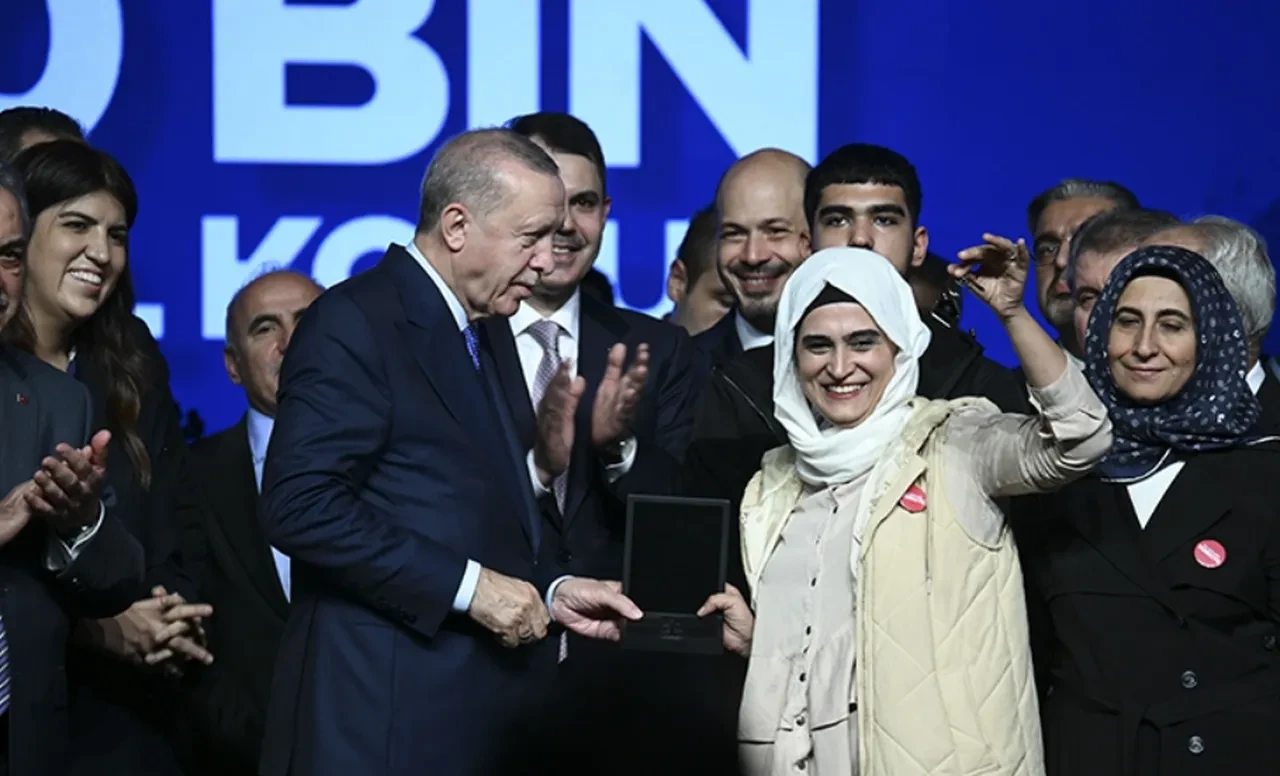 500 bin sosyal konut İstanbul, Ankara, İzmir’de nereye yapılacak? "Yüzyılın Konut Projesi" tanıtıldı