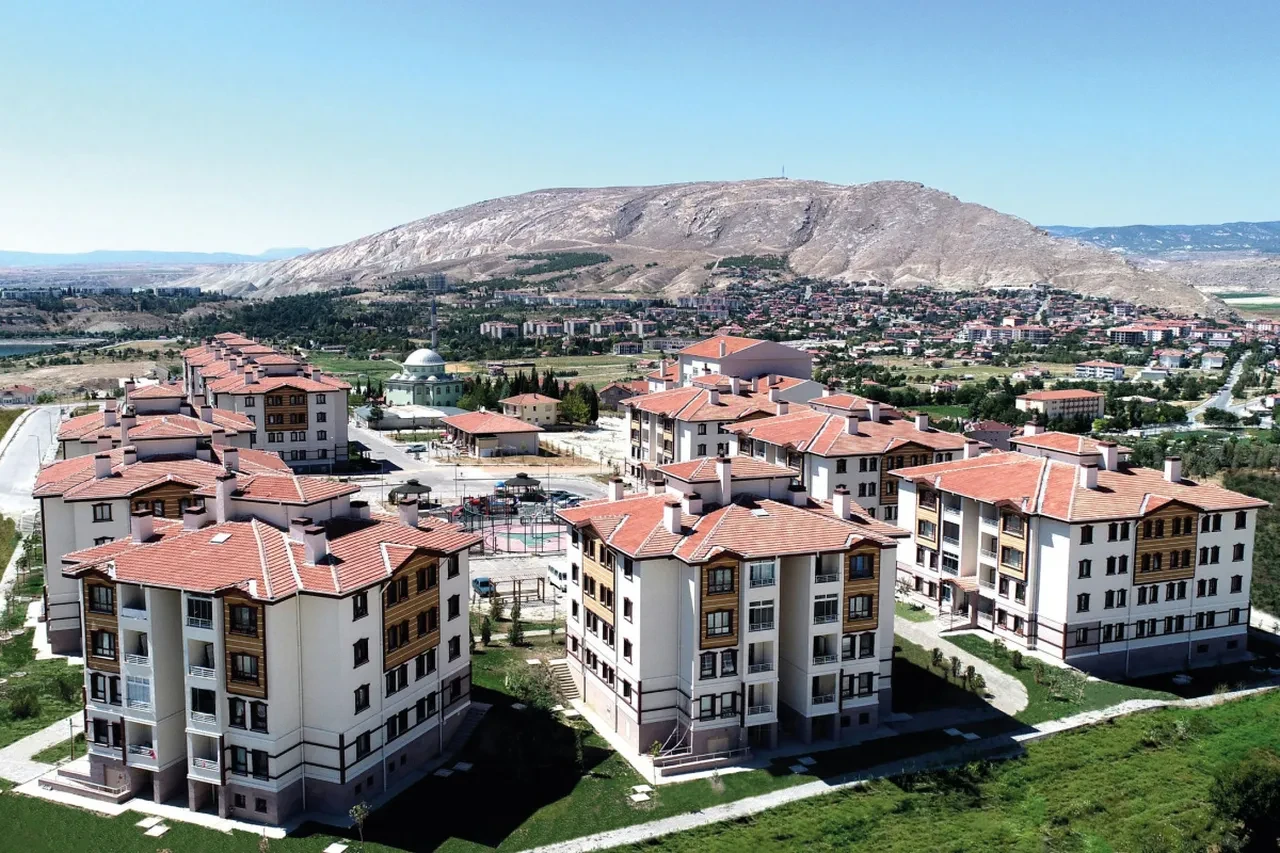 500 bin sosyal konut İstanbul, Ankara, İzmir’de nereye yapılacak? "Yüzyılın Konut Projesi" tanıtıldı