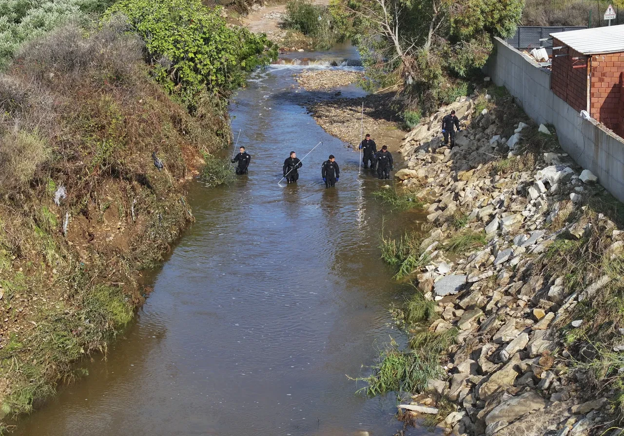 Foça'daki selin korkunç görüntüleri ortaya çıktı! Kaybolan yaşlı adam böyle yardım istemiş