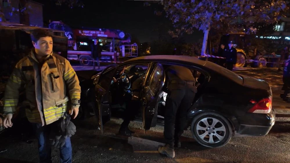 Sancaktepe’de uyuşturucu kazası: Yaralı var, yüklü uyuşturucu bulundu!