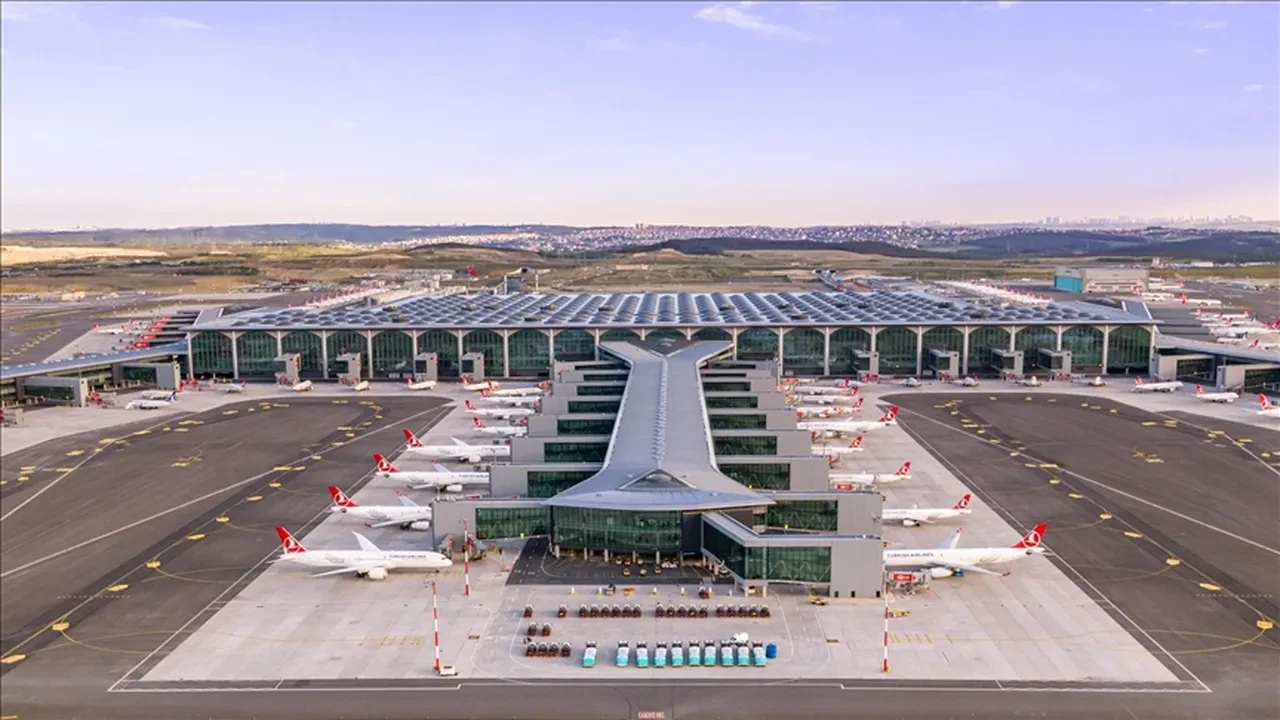 İstanbul Havalimanı Avrupa'nın zirvesindeki yerini korudu