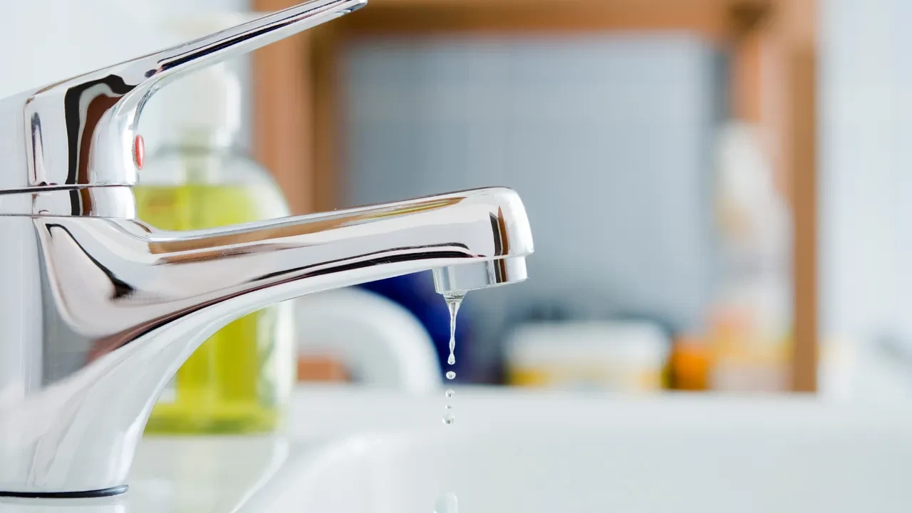 İzmir Karşıyaka, Çiğli su kesintisi ne zaman, saat kaçta bitecek? 24 Ekim İZSU 22 saat kesinti yaşanacağını duyurdu