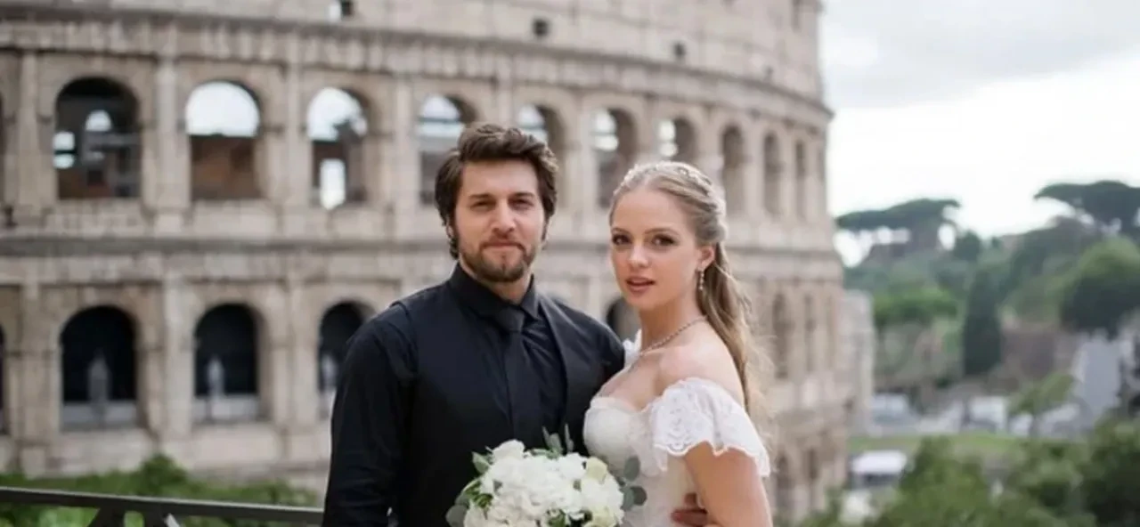 Mert Yazıcıoğlu ile İpek Filiz Yazıcı'nın neşeli hali kameraya yansıdı! Yıllar sonra yan yanalar