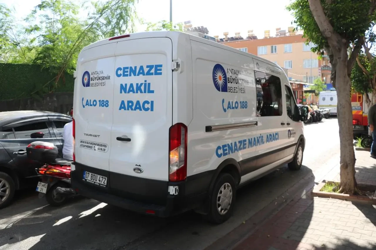 Otelin asansör boşluğuna düşen turistin cesedi 3 gün sonra bulundu