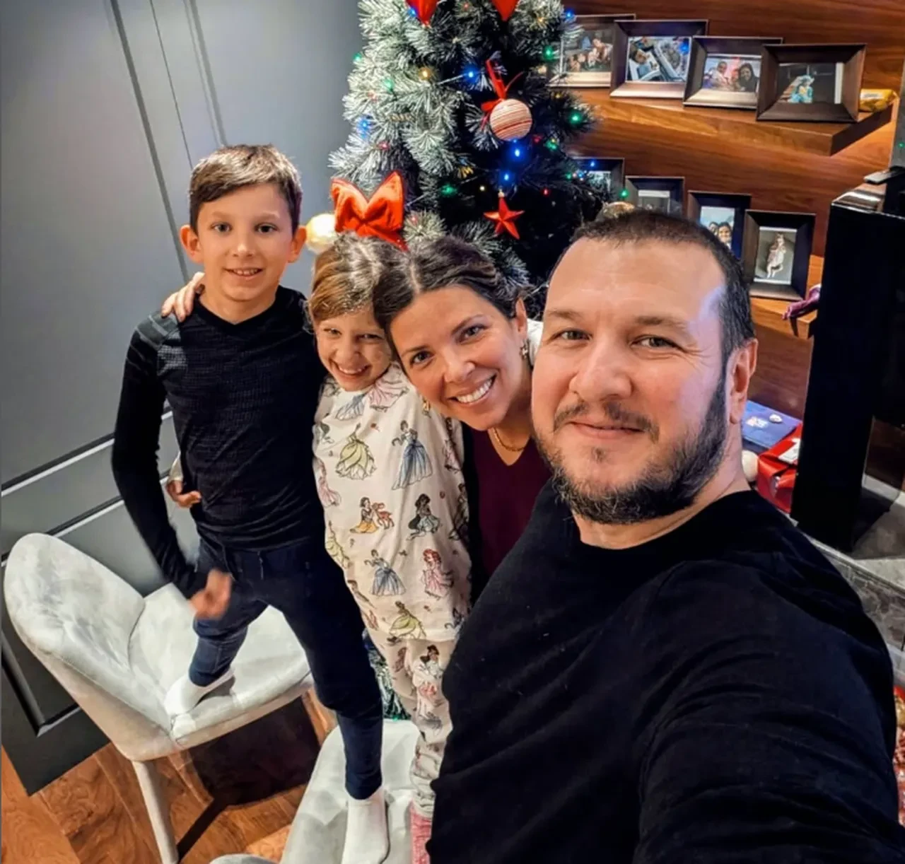 Şahan Gökbakar'ın Türkiye'yi terk ederek Londra'ya taşındığı iddiası gündem oldu! O detay gerçeği ortaya çıkardı