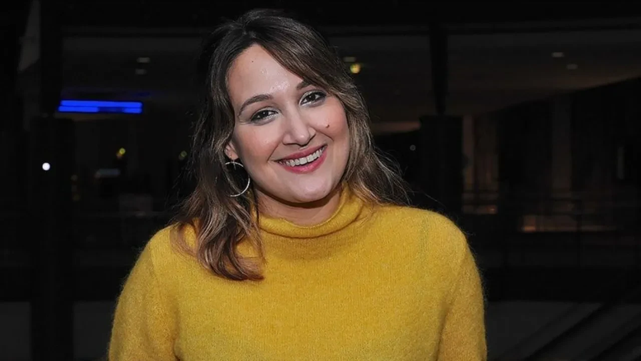 Gupse Özay çocuk ve aile içeriğiyle sürpriz yaptı: Gupi'ye geri sayım