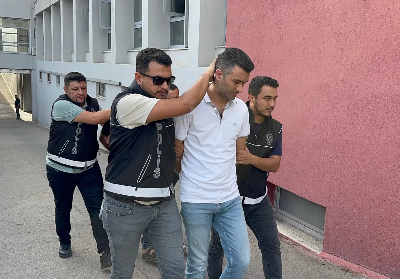 Kadınlar gününü fırsata çevirdiler! Tuzağa düşürüp kredi çektiren şebeke çökertildi