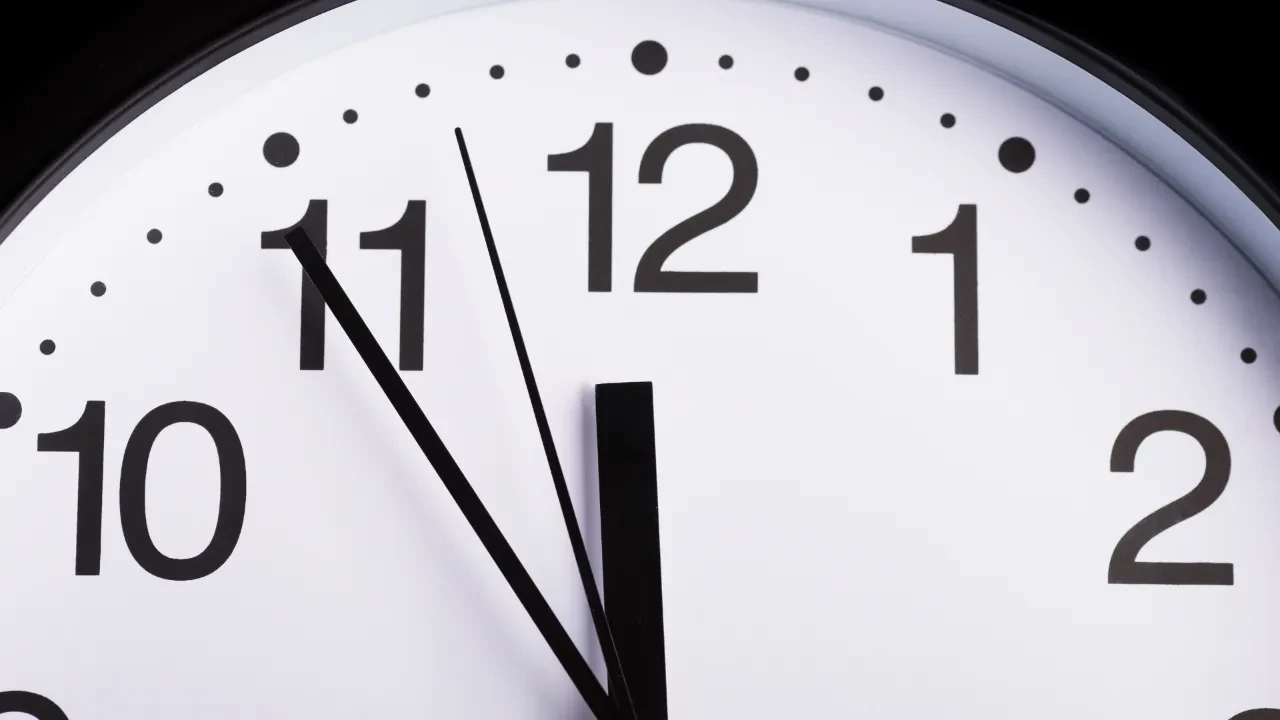 Bu gece saatler geri alınacak mı, değişecek mi? 26 Ekim 2025 kış saati uygulamasına geçilecek mi?